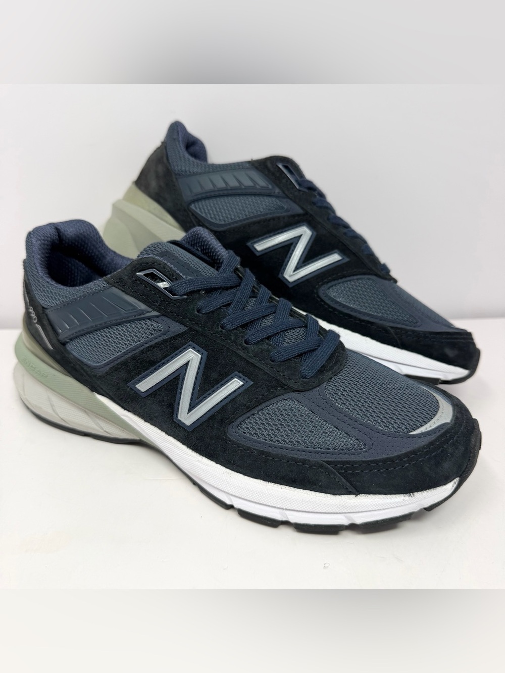 New Balance Women’s 990V5 Sneaker Sz 7 B Navy Blue Suede Made In USA W990NV5 EUC
